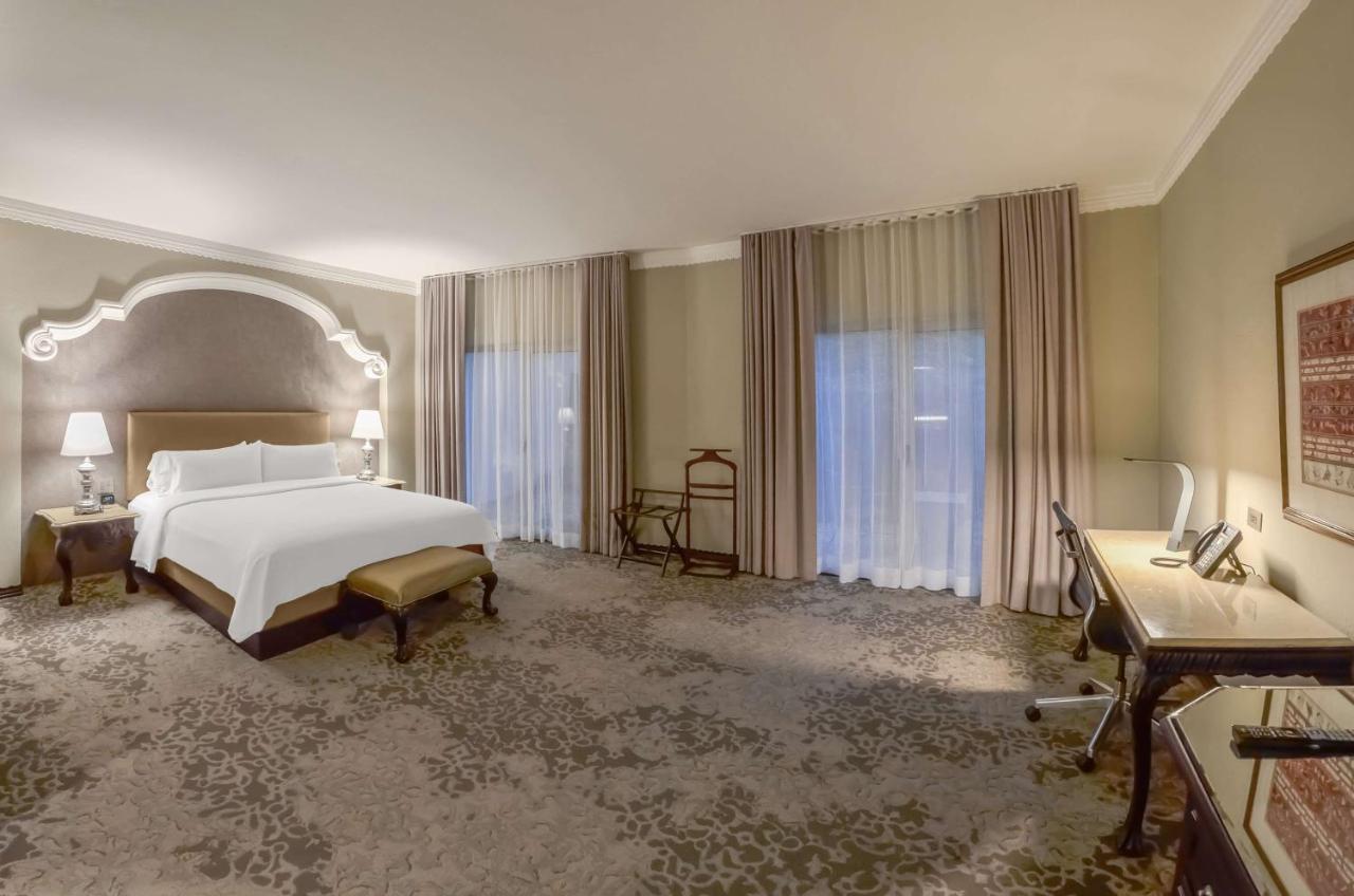 Hilton Guatemala City, Guatemala La Aurora Екстер'єр фото